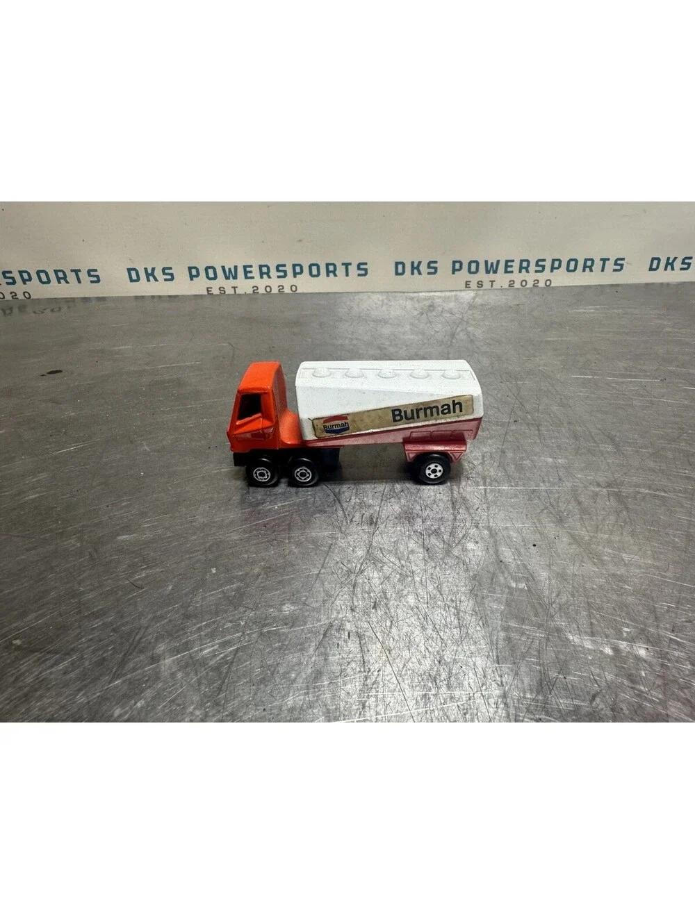 Matchbox Superfast Freeway Gas Tanker Truck Burmah Oil 70s Semi Cab Lesney No 63